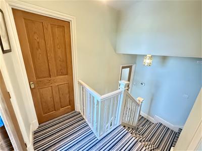 Galleried landing
